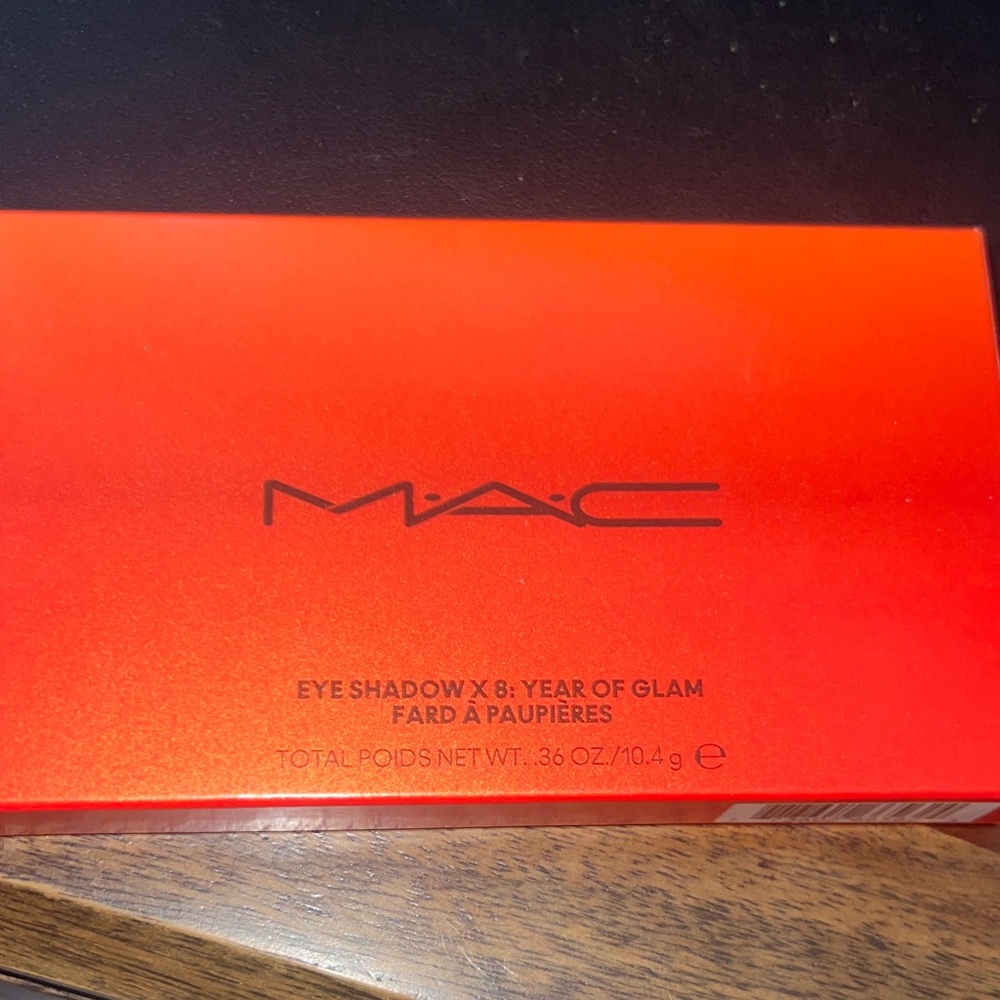 MAC Eye Shadow Palette x8 year of the glam
